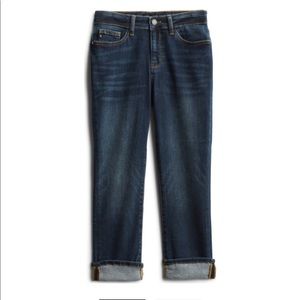 BNWT Judy Blue Peter Distressed Cropped Jeans